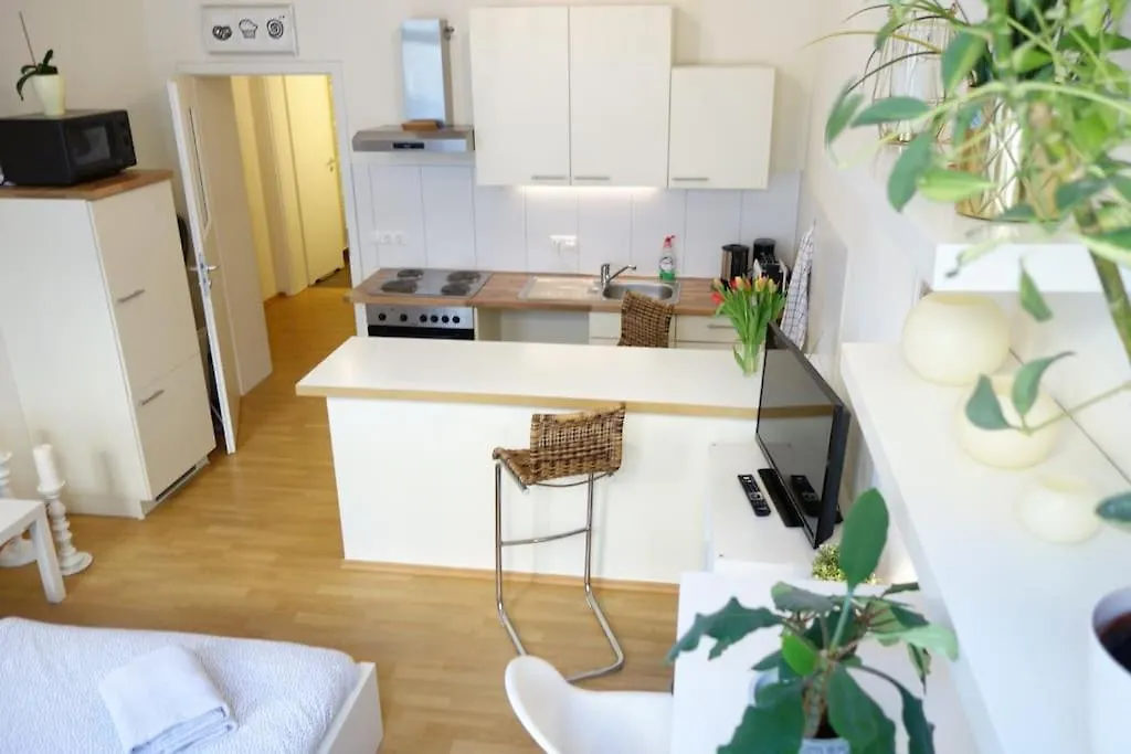 Cosy Apt Nearby Station Neustadt In It-District Dresden
